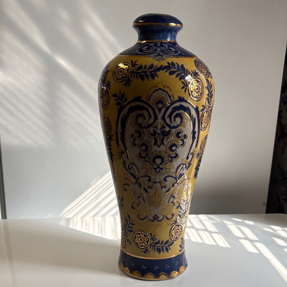 Elegant Blue and Gold Ceramic Vase